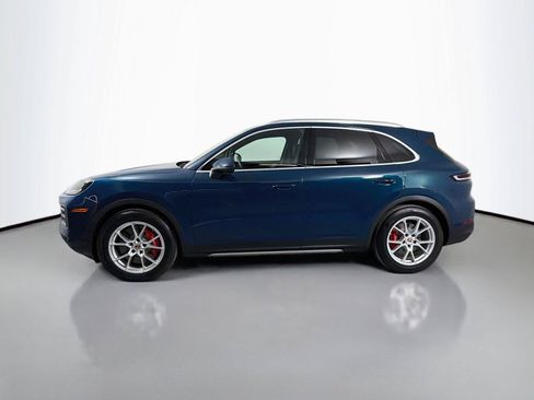 Certified 2026 Porsche Cayenne S AWD/4WD image 2