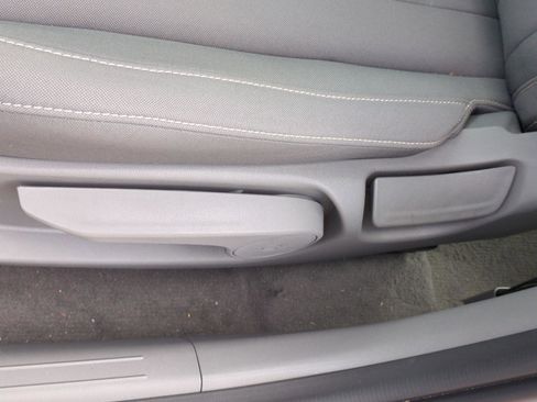 New 2025 Hyundai Elantra SEL FWD image 16