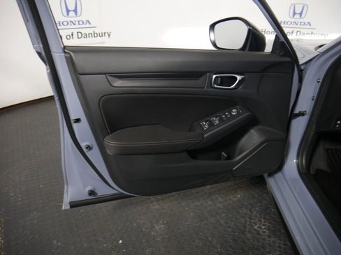 Used 2023 Honda Civic Sport image 15