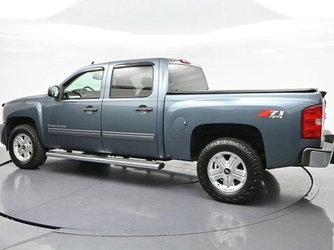 Used 2011 Chevrolet Silverado 1500 LT w/ All-Star Edition AWD/4WD image 5