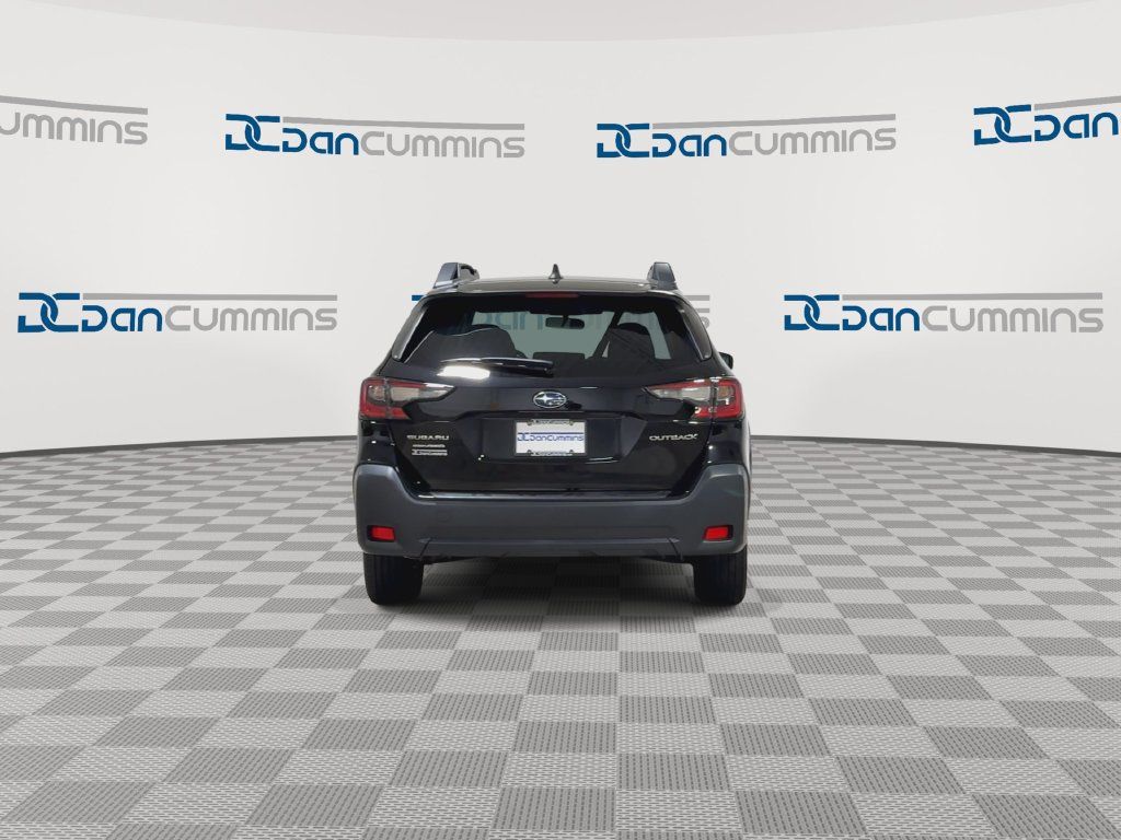 Used 2023 Subaru Outback Premium AWD/4WD image 7