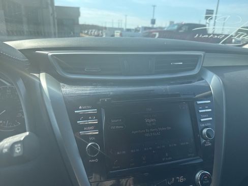 Used 2023 Nissan Murano SV image 11