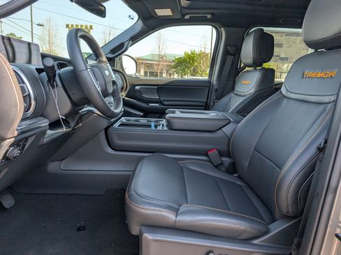 New 2026 Ford Expedition Tremor image 21