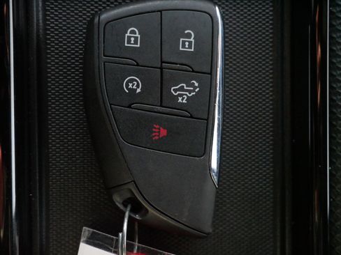 Used 2022 Chevrolet Silverado 1500 ZR2 w/ Technology Package image 32