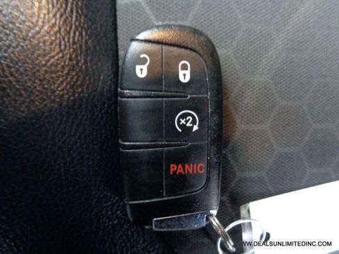 Used 2018 Jeep Compass Latitude w/ Popular Equipment Group image 25