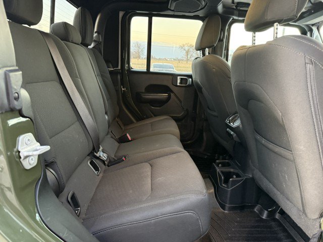 Used 2021 Jeep Gladiator Sport AWD/4WD image 9