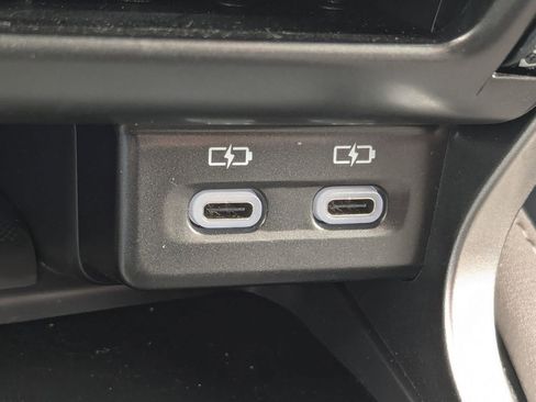 Used 2025 Lexus RX 350 w/ Luxury Package image 31