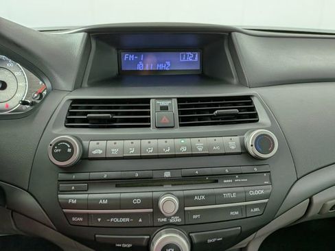 Used 2010 Honda Accord LX-P image 19