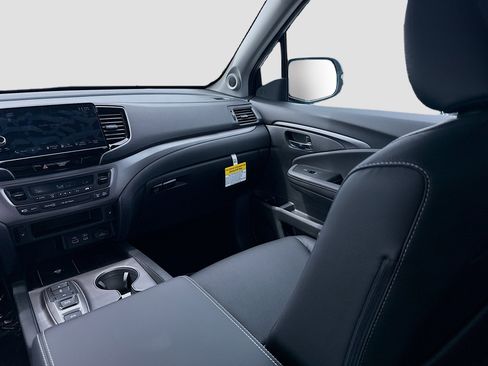 New 2026 Honda Ridgeline RTL image 18