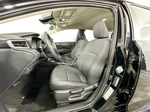 Used 2024 Toyota Corolla LE image 16