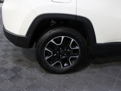 Used 2020 Jeep Compass Trailhawk image 10