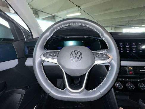 Certified 2023 Volkswagen Taos SE FWD image 15