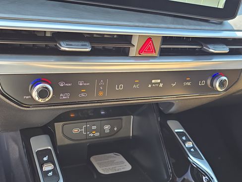 New 2026 Kia Sorento SX Prestige image 26