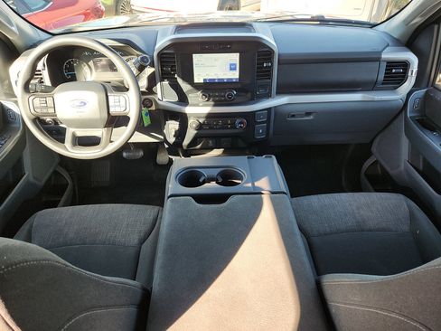 Used 2023 Ford F150 XLT image 11