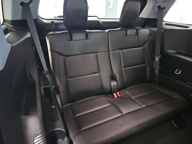Certified 2023 Ford Explorer XLT w/ Equipment Group 202A AWD/4WD image 33