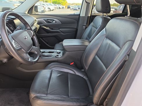 Used 2020 Chevrolet Traverse Premier w/ Redline Edition FWD image 16