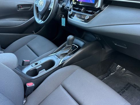 Used 2023 Toyota Corolla LE FWD image 31