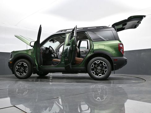 New 2025 Ford Bronco Sport Outer Banks w/ Outer Banks Tech Package+ AWD/4WD image 34