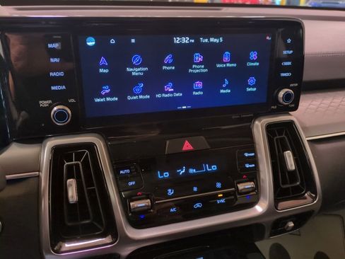 Certified 2023 Kia Sorento SX AWD/4WD image 25