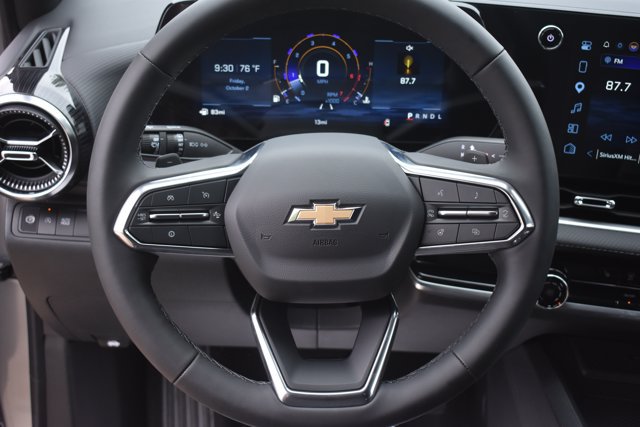 New 2027 Chevrolet Equinox LT w/ Safety and Technology Package FWD image 18