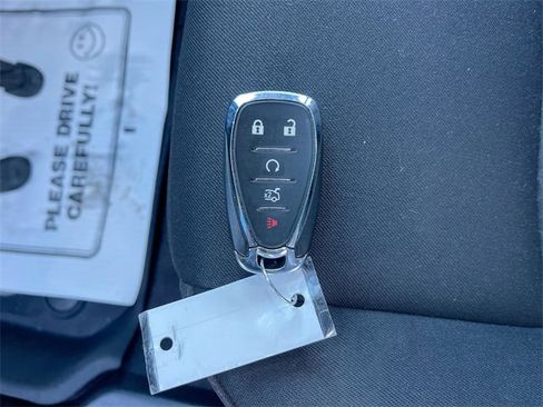 Used 2022 Chevrolet Malibu RS image 32