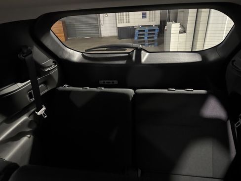 Used 2023 Mitsubishi Outlander ES image 26