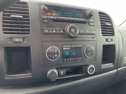 Used 2013 Chevrolet Silverado 2500 LT w/ Interior Plus Package image 4