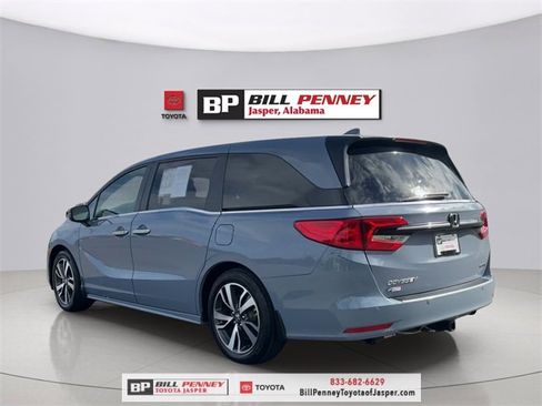 Used 2023 Honda Odyssey Touring image 3