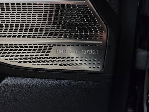 Used 2021 Hyundai Palisade Limited image 19