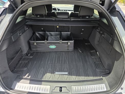 Used 2026 Land Rover Range Rover Velar S AWD/4WD image 14