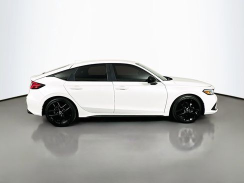 Used 2023 Honda Civic Sport image 9