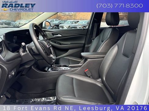 Used 2024 Buick Encore GX Sport Touring image 22