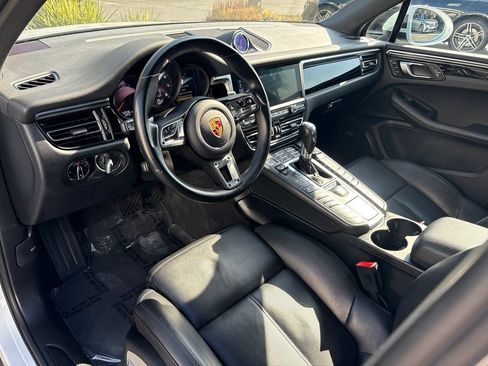 Used 2020 Porsche Macan AWD/4WD image 6