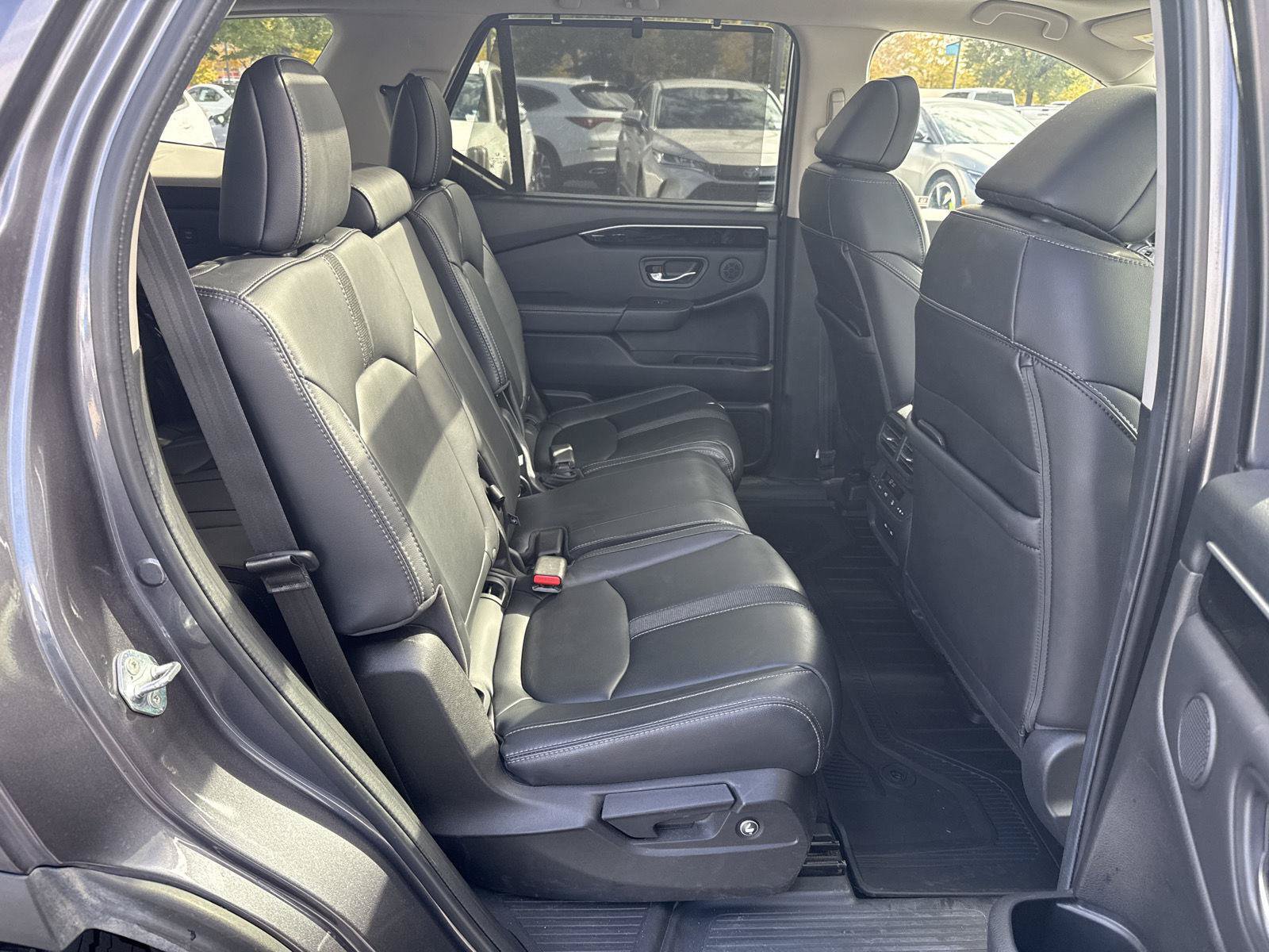 Used 2024 Honda Pilot Touring image 25
