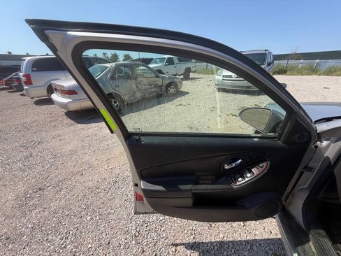 Used 2006 Chevrolet Malibu LTZ FWD image 17