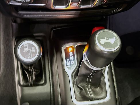 Used 2023 Jeep Wrangler Sahara image 25