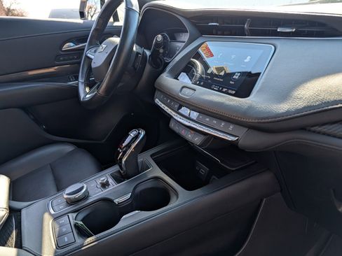 Used 2023 Cadillac XT4 Sport w/ LPO, Onyx Lite Package AWD/4WD image 31