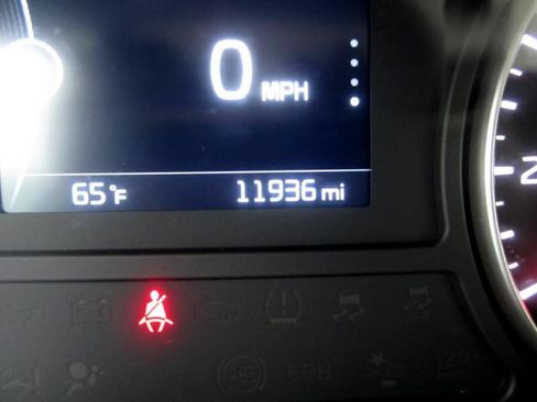 Used 2018 Kia Optima EX image 10