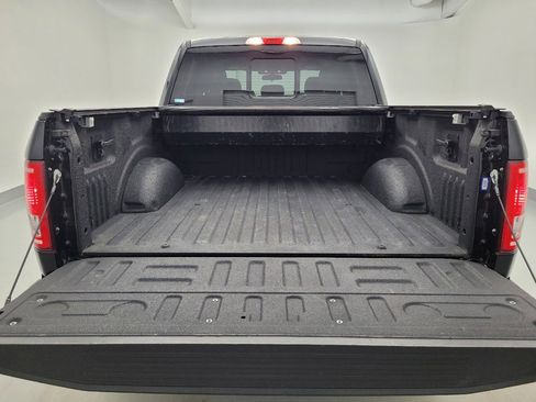 Used 2016 Ford F150 XL w/ Equipment Group 101A Mid AWD/4WD image 29