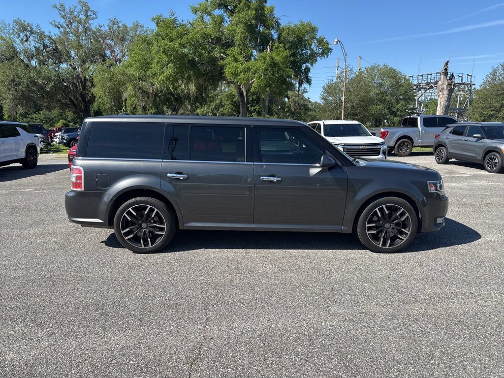 Used 2019 Ford Flex Limited AWD/4WD image 3