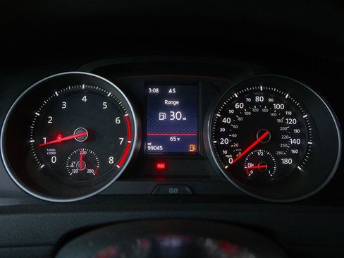 Used 2017 Volkswagen GTI Sport image 15