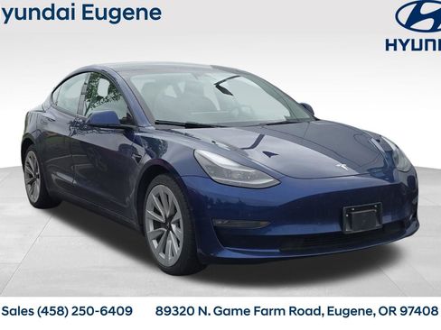 Used 2022 Tesla Model 3 Long Range AWD/4WD image 1