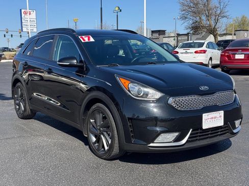 Used 2017 Kia Niro image 3