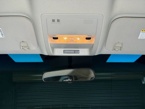 Used 2009 Chevrolet Suburban 2500 LT w/ Skid Plate Package image 25