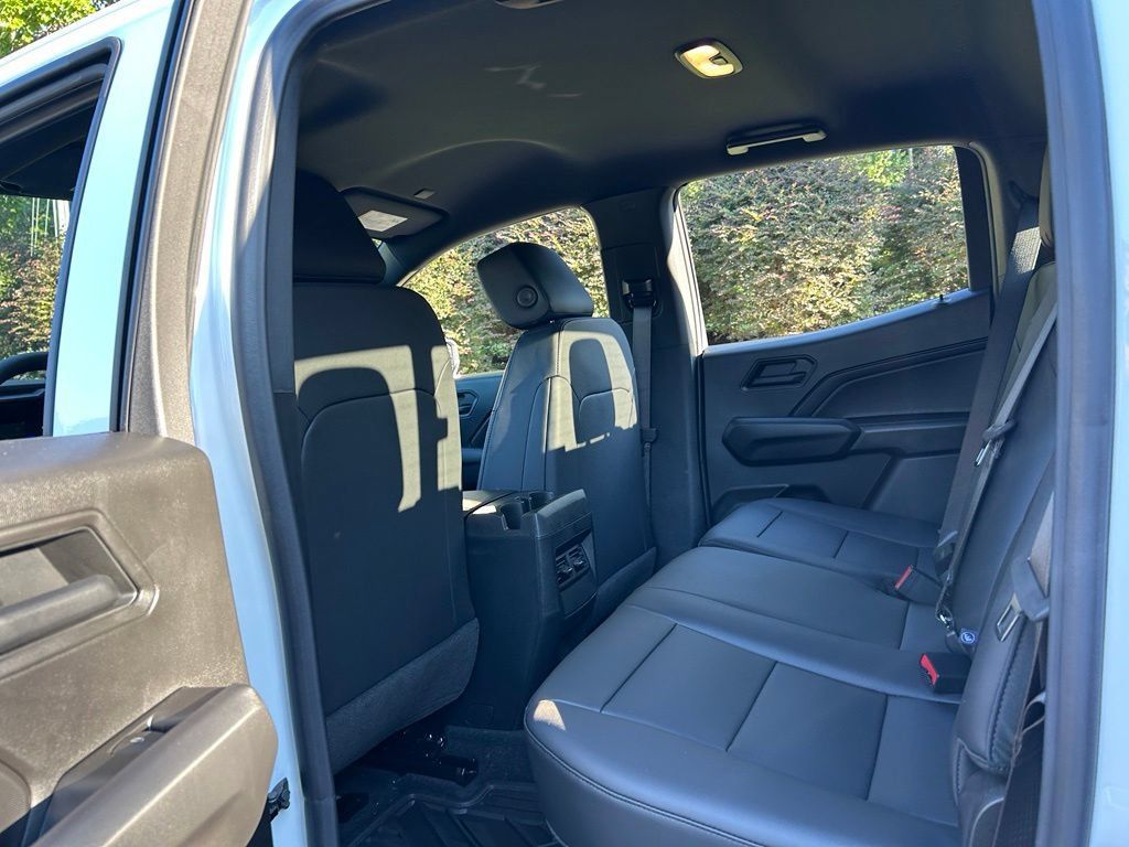 New 2026 Chevrolet Colorado Trail Boss AWD/4WD image 41