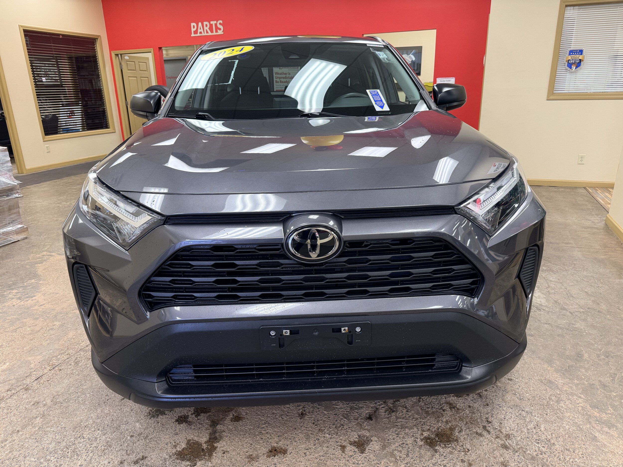 Used 2024 Toyota RAV4 LE AWD/4WD image 2