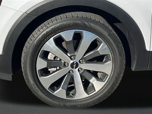 Used 2022 Kia Telluride S image 5