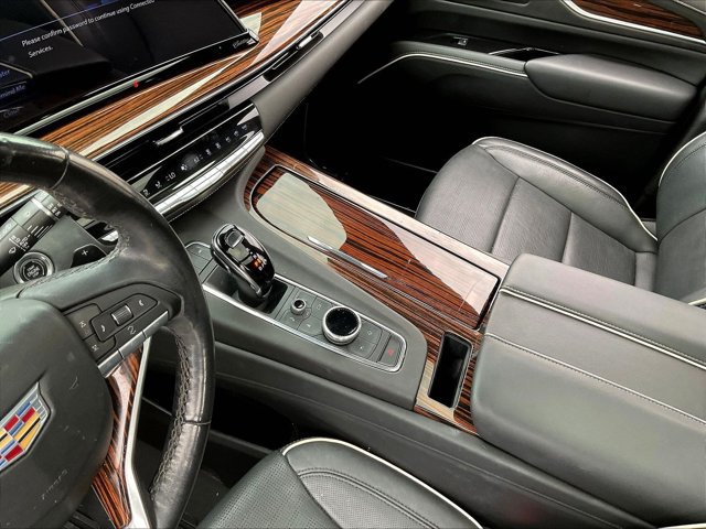 Used 2022 Cadillac Escalade ESV Premium Luxury w/ LPO, Radiant Package AWD/4WD image 14