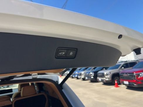 Used 2021 Genesis GV80 2.5T w/ Prestige Package 04 image 21