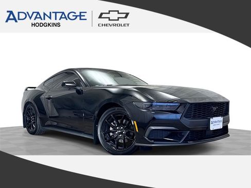 Used 2025 Ford Mustang Coupe image 1